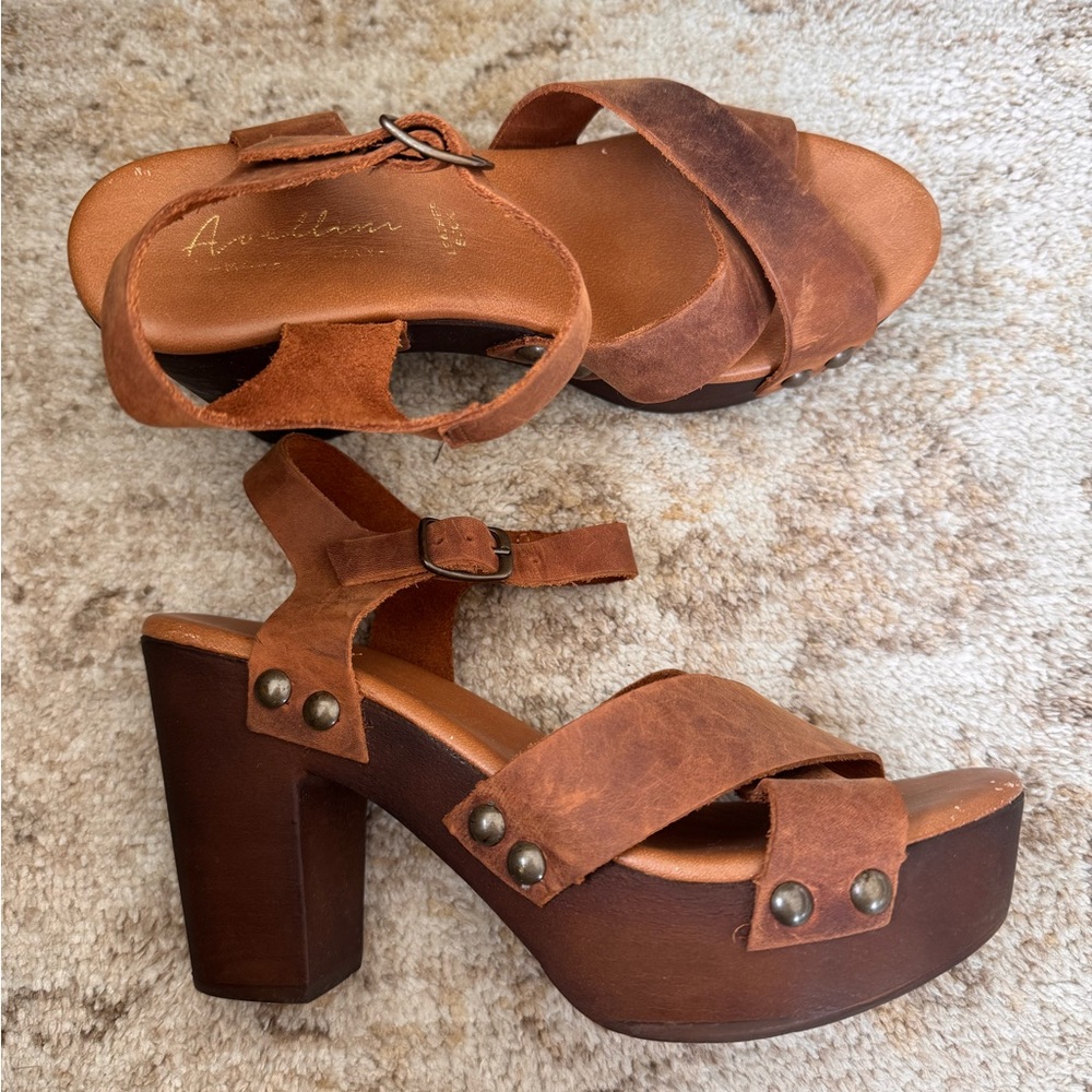 Women’s Brown Platform Heel Sandals Stud Accents clog style Italian leather